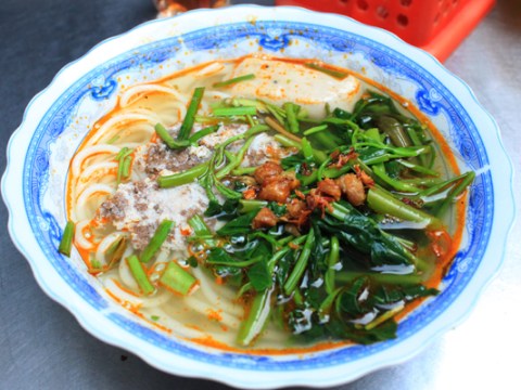 20 Hàng Bún Riêu, Canh Bún Ngon ở Sài Gòn