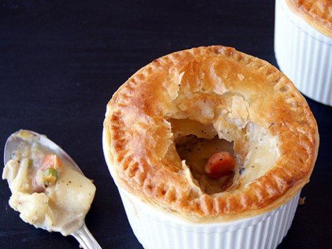 Bánh Pot Pie Mềm Trong, Giòn Ngoài Bạn Thử Chưa?