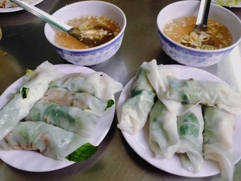 Bánh ướt Và Bún Thịt Nướng ở Huế: Khó Cưỡng Khi ăn