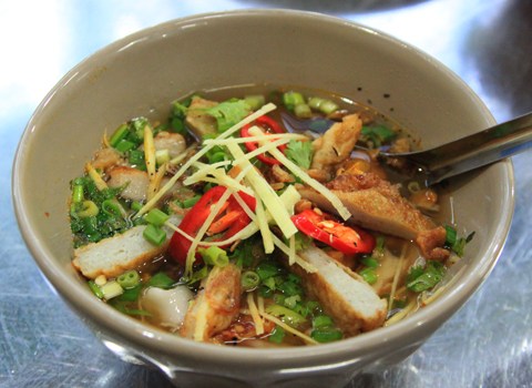 Bánh Xèo Tôm Nhảy Và Bánh Canh Chả Cá ở Quy Nhơn