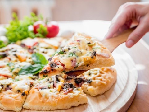 Bật Mí 6 Bí Quyết Tự Làm Pizza Ngon Như Nhà Hàng