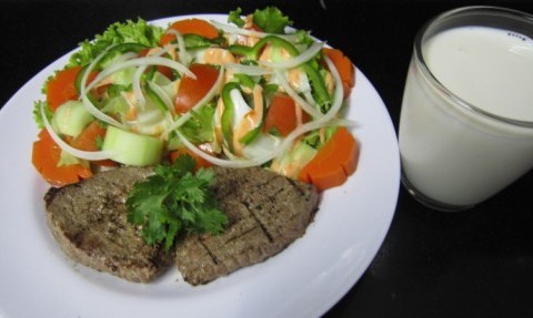 Beefsteak & Salad Rau Củ