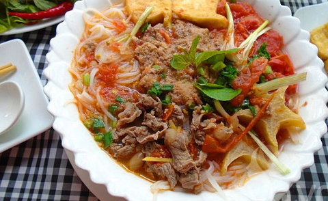 Bữa Sáng Ngon Miệng Với Bún Riêu Bò