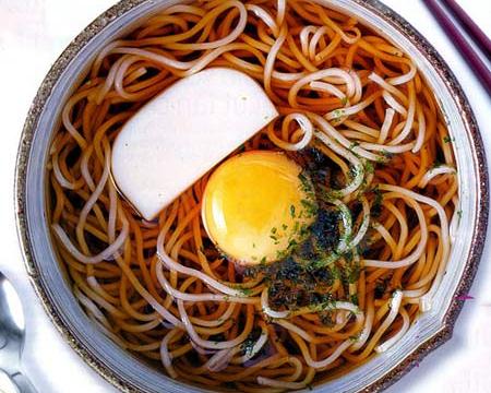 Bữa Sáng Với Mì Udon Trứng Gà