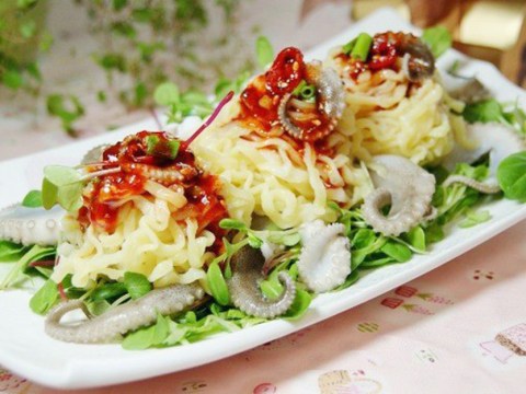 Bữa Trưa Làm Món Salad Mì Này đảm Bảo Cả Nhà Ai Cũng Yêu Cầu Ngày Mai ăn Tiếp