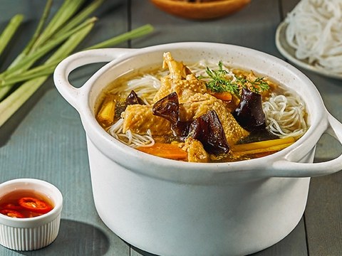 Bún Gà Xáo Sả