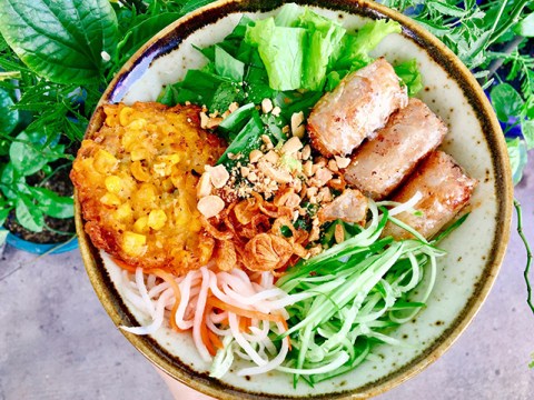 Bún Nem Bánh Ngô