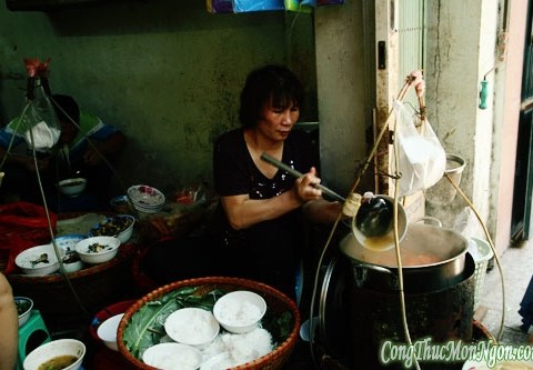 Bún ốc Hàng Chai – đậm đà Hương Vị Gia Truyền