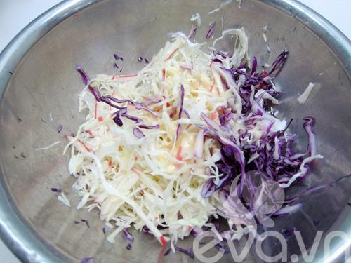 Cách làm món salad táo mật ong mát giòn, ngon đậm đà