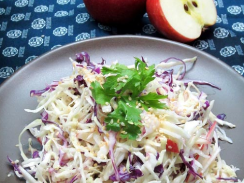 Cách Làm Món Salad Táo Mật Ong Mát Giòn, Ngon đậm đà