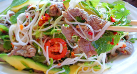 Cách Làm Món Salad Thịt Bò Ngon Mát Ngày Hè