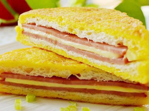 Cách Làm Sandwich Kẹp Giăm Bông Cho Bữa Sáng Non Miệng