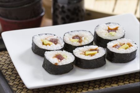 Cách Làm Sushi Futomaki đúng Kiểu Nhật Bản