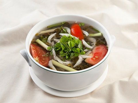 Canh Cá Cơm Lá Me đất