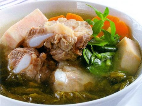 Canh Cải Chua Khoai Môn Cho Ngày 20/10