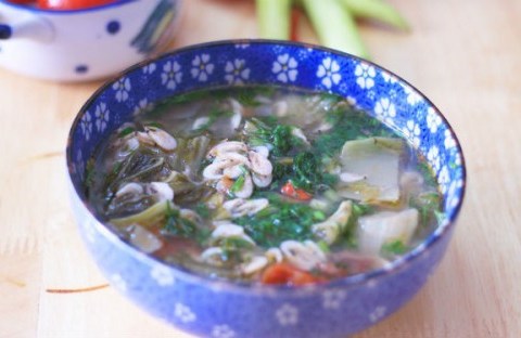 Canh Dưa Chua Nấu Tép Dân Dã Ngon Cơm