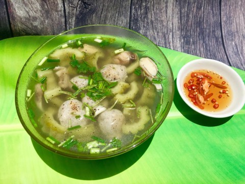 Canh Khổ Qua Cá Thác Lác