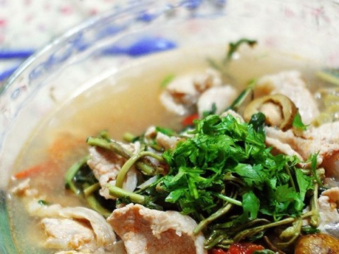 Canh Sấu Nấu Thịt Chua Ngon Hết Sảy!