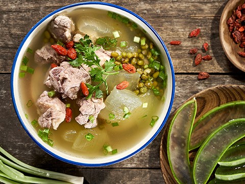 Canh Sườn Nha đam