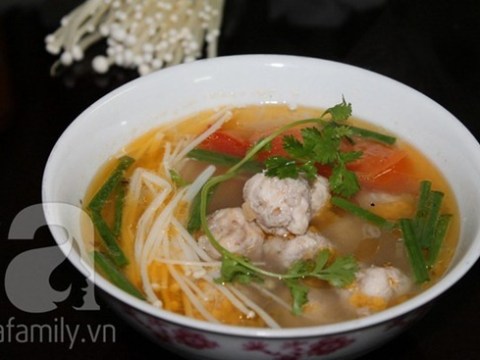 Canh Thịt Viên Nấu Nấm