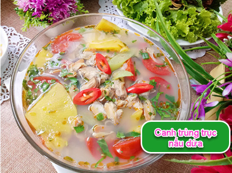 Canh Trùng Trục Nấu Dứa Chua Ngon Cho Ngày Hè