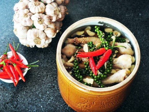 Chân Gà Ngâm Chua Cay Ngon Tuyệt