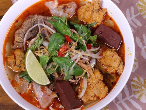 Công Thức Nấu Bún Bò Huế Chuẩn Ngon