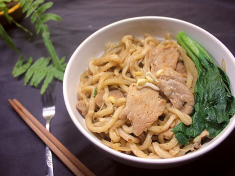 Cuối Tuần đổi Món Với Mỳ Udon Xào Thịt