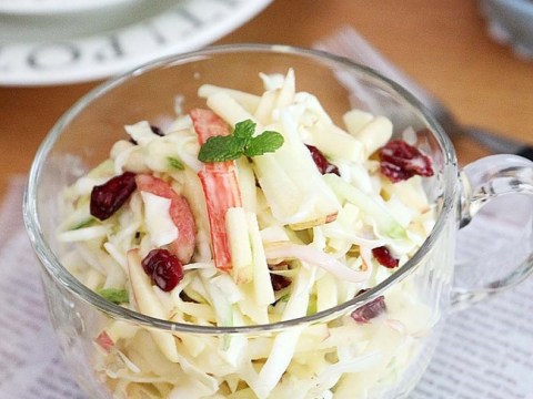 Giải Ngán Cho Mọi Bữa Tiệc Với Salad Bắp Cải Chua Giòn Hấp Dẫn