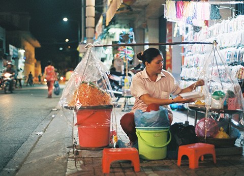 Gỏi Tôm Trứng – Món ăn đường Phố Hấp Dẫn ở Cần Thơ