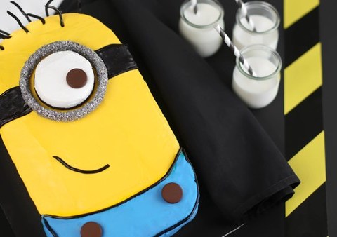 Hướng Dẫn Trang Trí Bánh Kem Hình Minion Cực Cute!