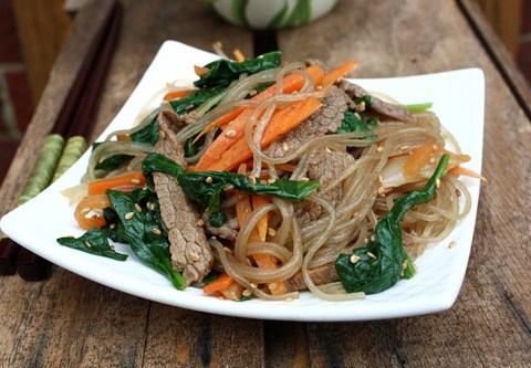 Japchae – Miến Trộn Hàn Quốc