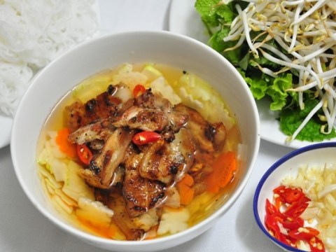 Làm Bún Chả Hà Nội đãi Cả Nhà