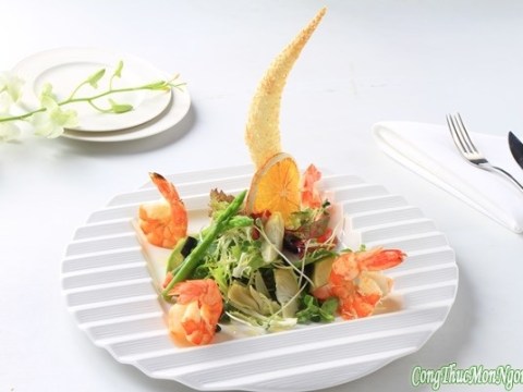 Làm Salad Tôm Nướng Xốt Chanh Thanh Mát Ngày Hè