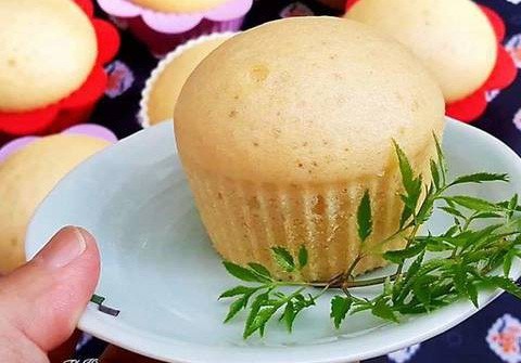 Lần đầu Tiên: Làm Bánh Cupcake Phô Mai Mềm Mượt Không Cần Lò Nướng!