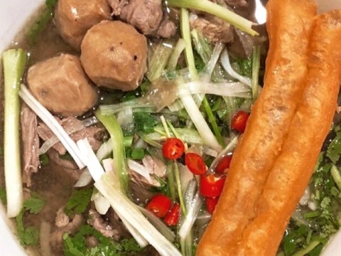 Lần đầu Tóc Tiên Nấu Phở Bò