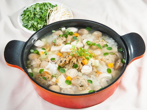 Lẩu Cháo Chùm Ngây