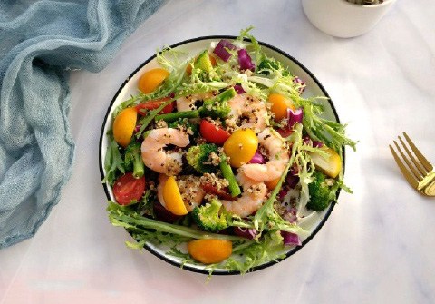 Mách Chị Em Cách Làm Salad Rau Củ Giải Ngấy: Thao Tác Chưa đầy 15 Phút Là Có Ngay đĩa Salad Xanh Mướt, Nhìn Là Thích ăn Là Mê!