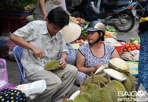 [mẹo] Phân Biệt Sầu Riêng Chín Cây Và Chín Do Hóa Chất