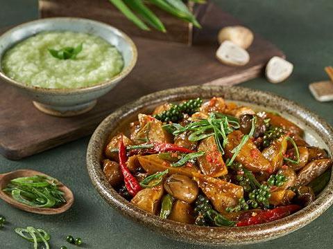 Mì Căn Kho Nấm – Cháo Lá Dứa