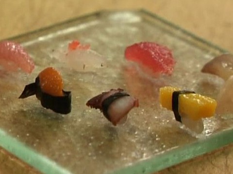 Món Sushi Chỉ Với 1 Hạt Cơm Bên Dưới, ăn Vài Trăm Cái Cũng Không đủ No