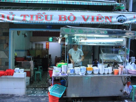 Nức Tiếng Hủ Tiếu Bò Viên Gốc Triều Châu Giữa Lòng Thành Phố