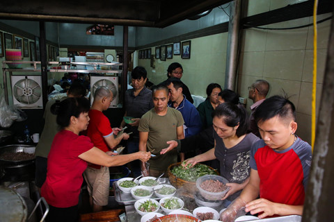 Ông Chủ Phở Thìn Lò Đúc: Cho đi Là Còn Mãi