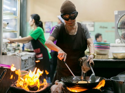 Quán ăn Bình Dân được Gắn Sao Michelin ở Bangkok Của 'chị Nốt Ruồi'