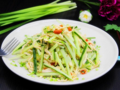 Salad Dưa Leo Thịt Gà Giòn Ngon Chua Ngọt Ai Cũng Mê