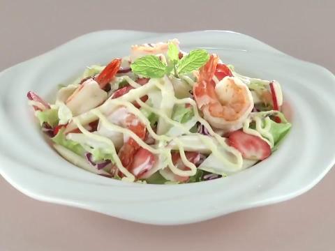 Salad Tôm Dâu Tây Táo đỏ