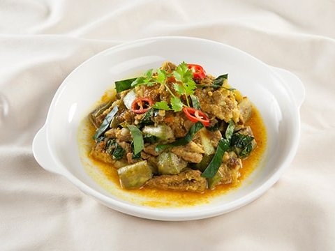 Sụn Heo Xáo Nghệ