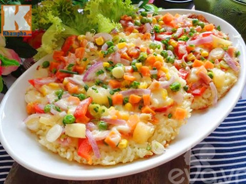 Tận Dụng Cơm Nguội Thừa Làm Bánh Pizza Cơm Cháy