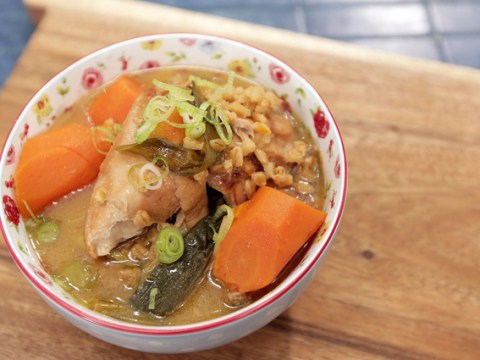 Thịt Gà Hầm Tương Miso