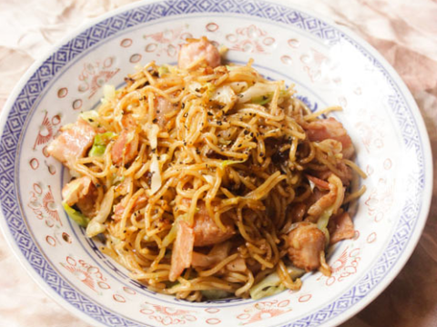 Thử Làm Mì Xào Yakisoba Kiểu Nhật